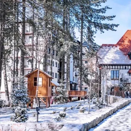 Emerald Mamba - Titova アパート ズラティボール