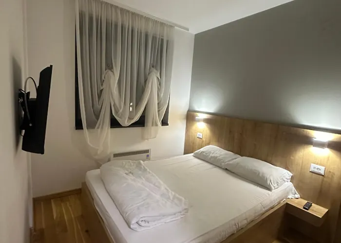 Emerald Mamba - Titova ズラティボール