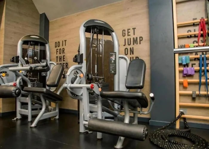 Emerald Mamba - Titova ズラティボール